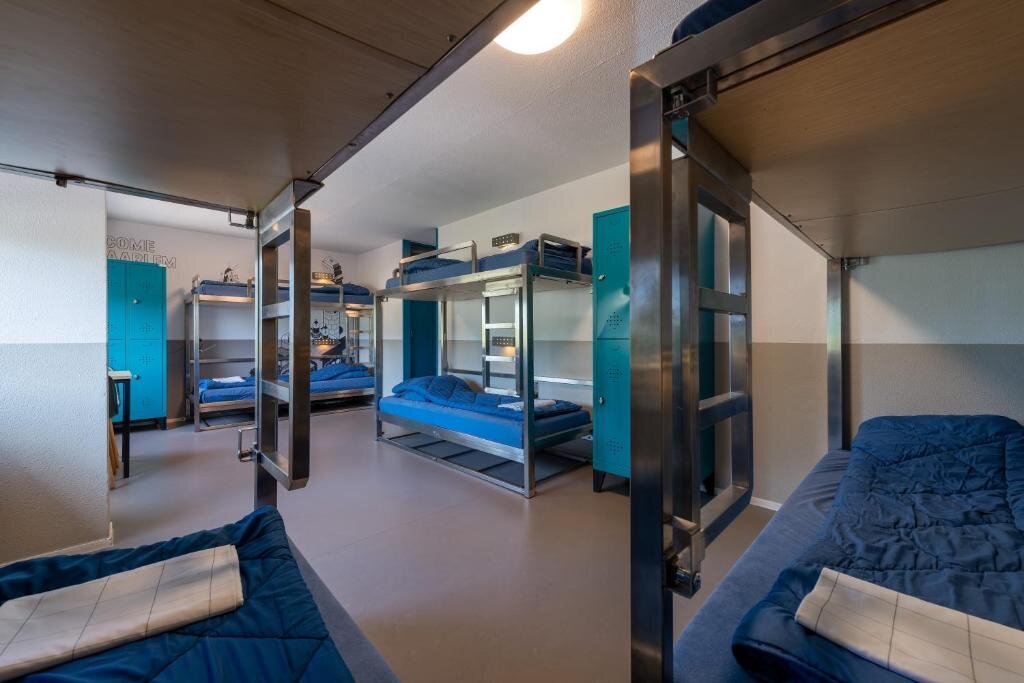 Кровать в общем номере Stayokay Hostel Haarlem