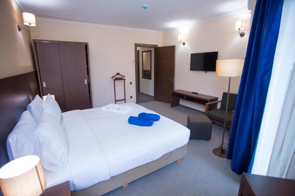 Standard Doppel Zimmer mit Stadtblick Hotel Corner Inn