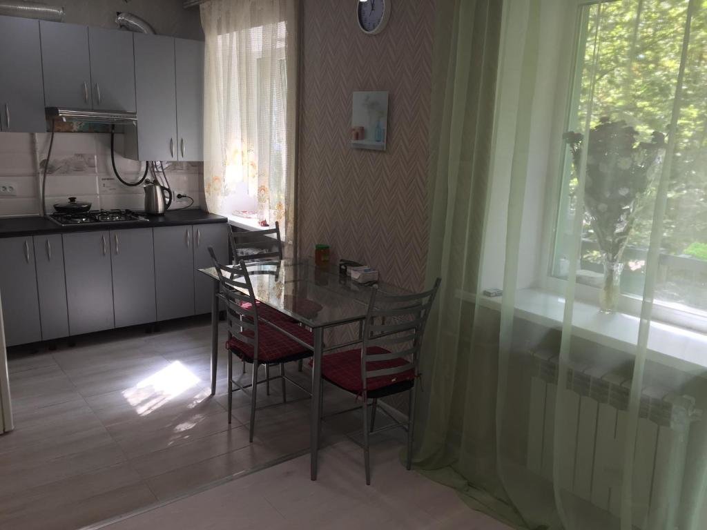 Estudio Apartments Robocha Street 81 Kirova