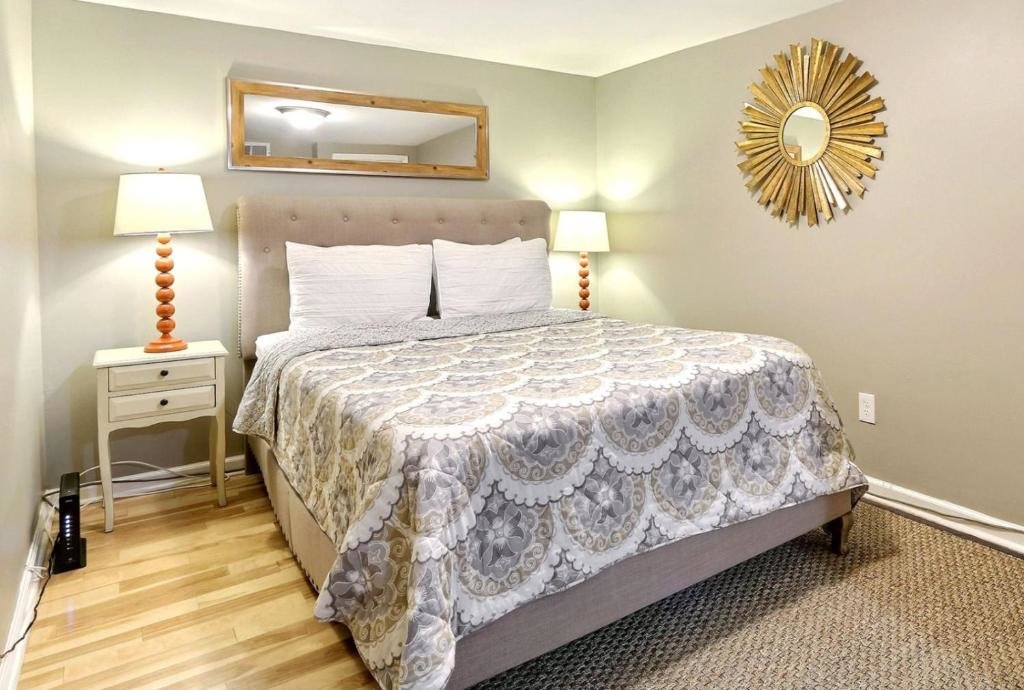 6 Bedrooms Standard room Oglethorpe Estate