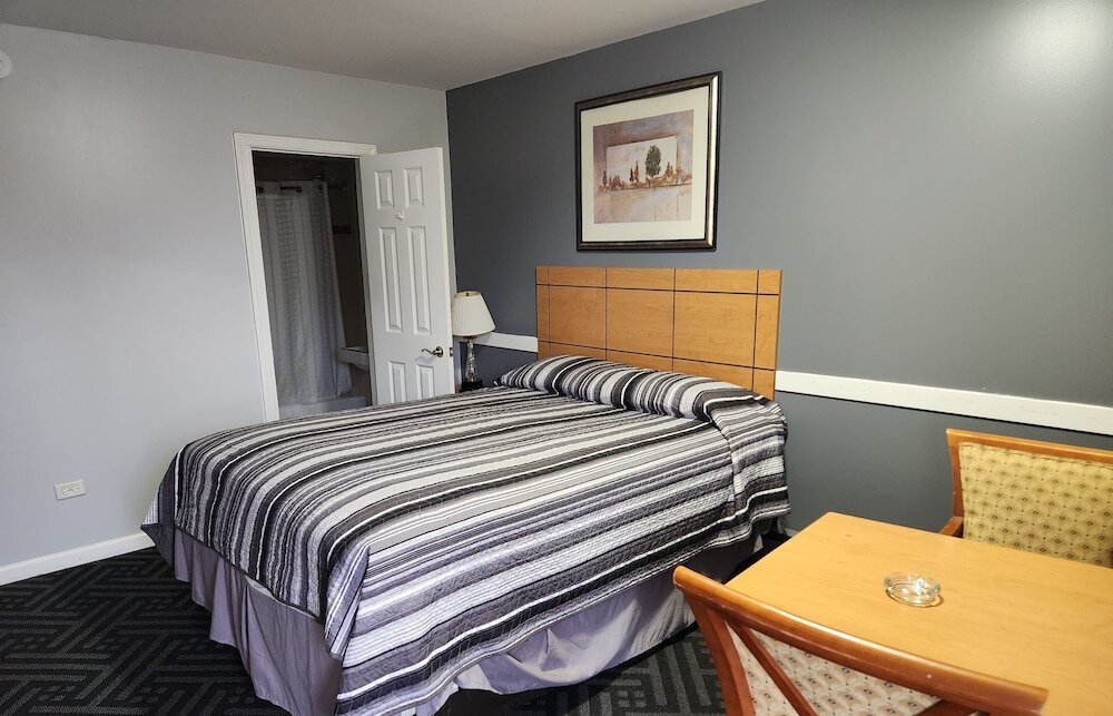 Premium Suite New Relax Inn Bridgeview