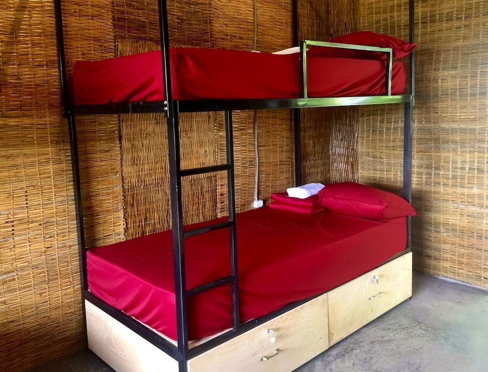 Lit en dortoir (dortoir féminin) avec balcon Hometravel Mekong Can Tho
