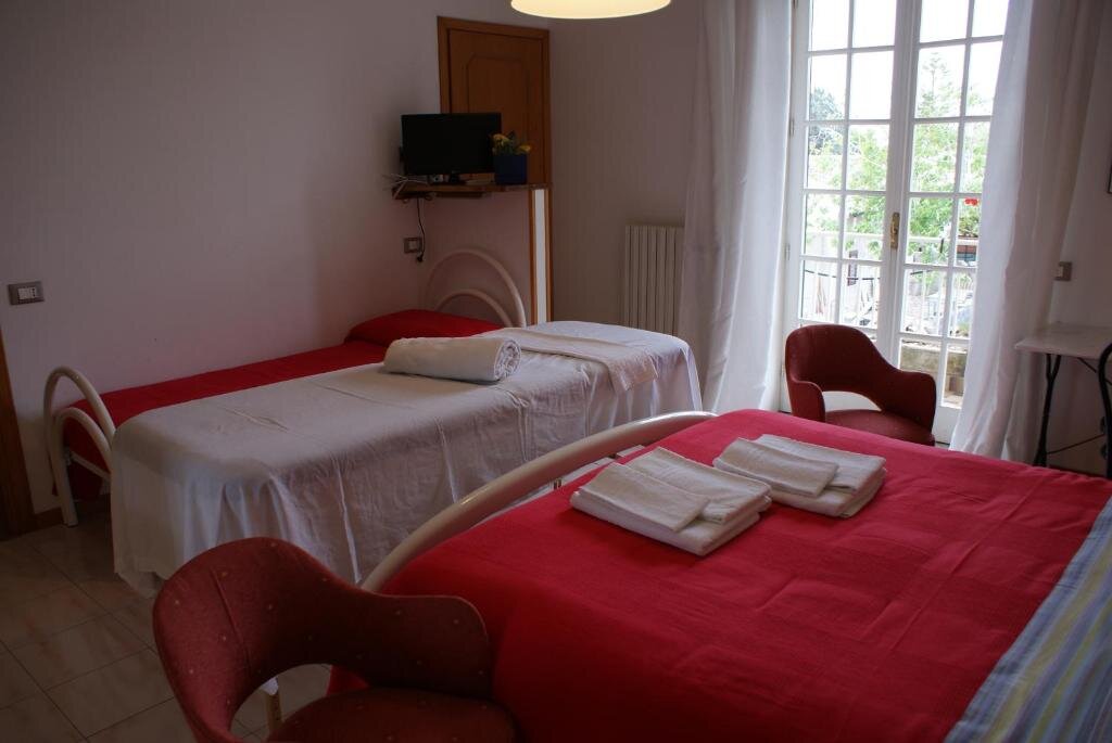 Comfort Single room with balcony Giogaia