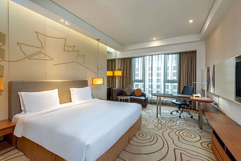 Premium Double room with garden view Holiday Inn Shanghai Hongqiao, an IHG Hotel
