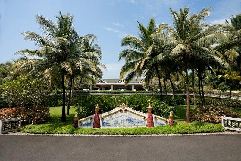 Двухместный номер Premium с балконом и с видом на море Taj Exotica Resort & Spa, Goa