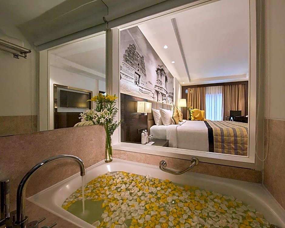Номер Standard Hotel Royal Orchid Bangalore
