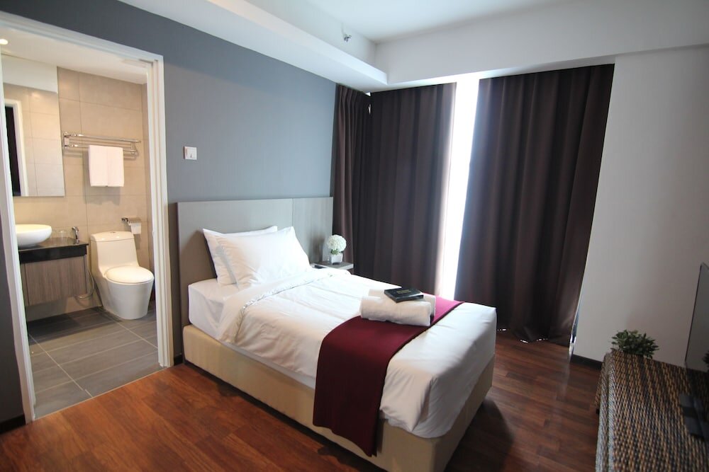 Standard Zimmer mit Balkon Nexus Business Suite Hotel