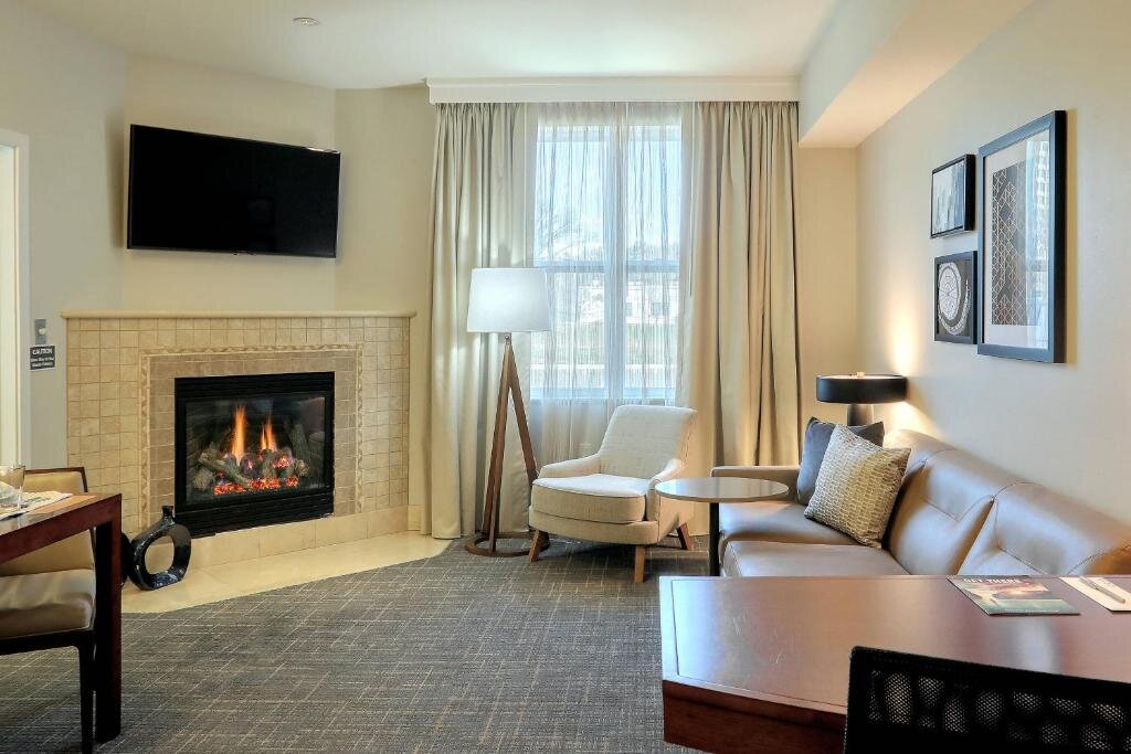 Люкс Residence Inn by Marriott Woodbridge Edison/Raritan Center