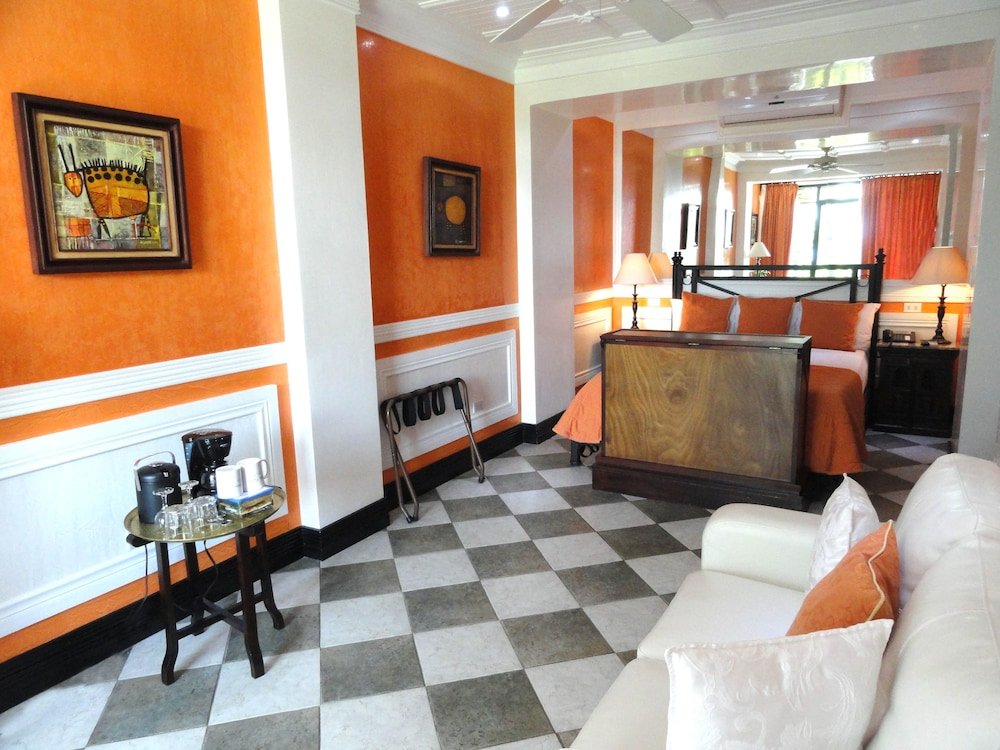 Standard room with balcony Hotel Villa Caletas
