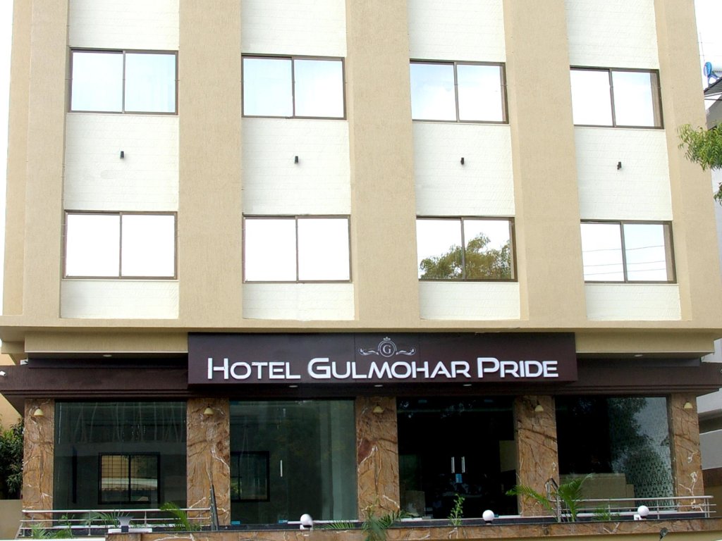 Номер Standard Hotel Gulmohar Pride