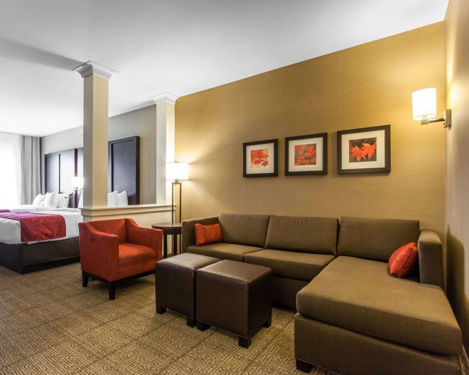 Quadruple suite Comfort Suites Youngstown North