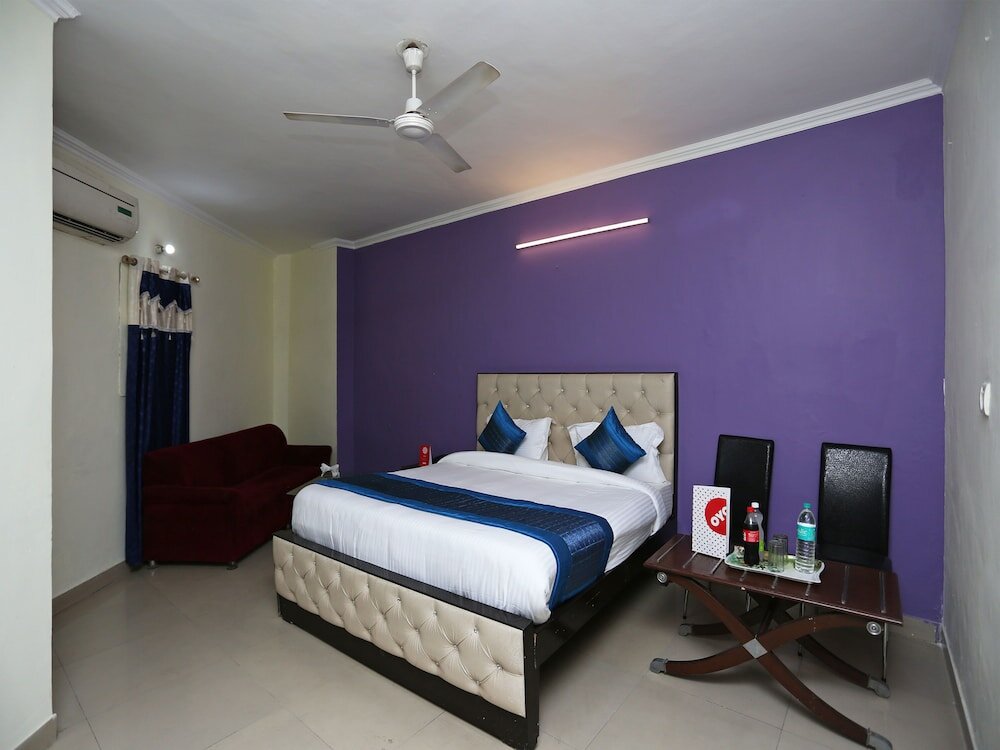 Standard Zimmer OYO 14746 Delhi Residency