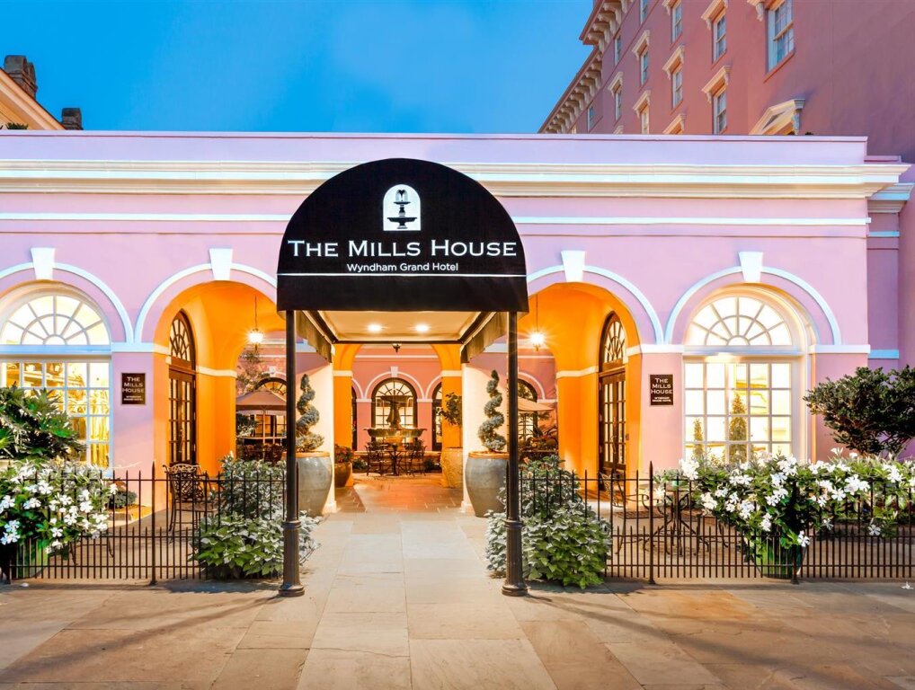 Одноместный номер Standard Mills House Charleston, Curio Collection by Hilton