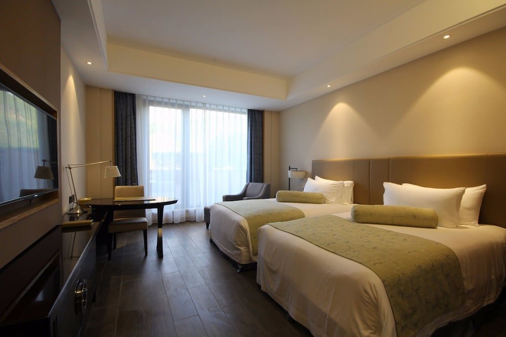 Camera Luxury Qiandao Lake Pearl Peninsula Hotel
