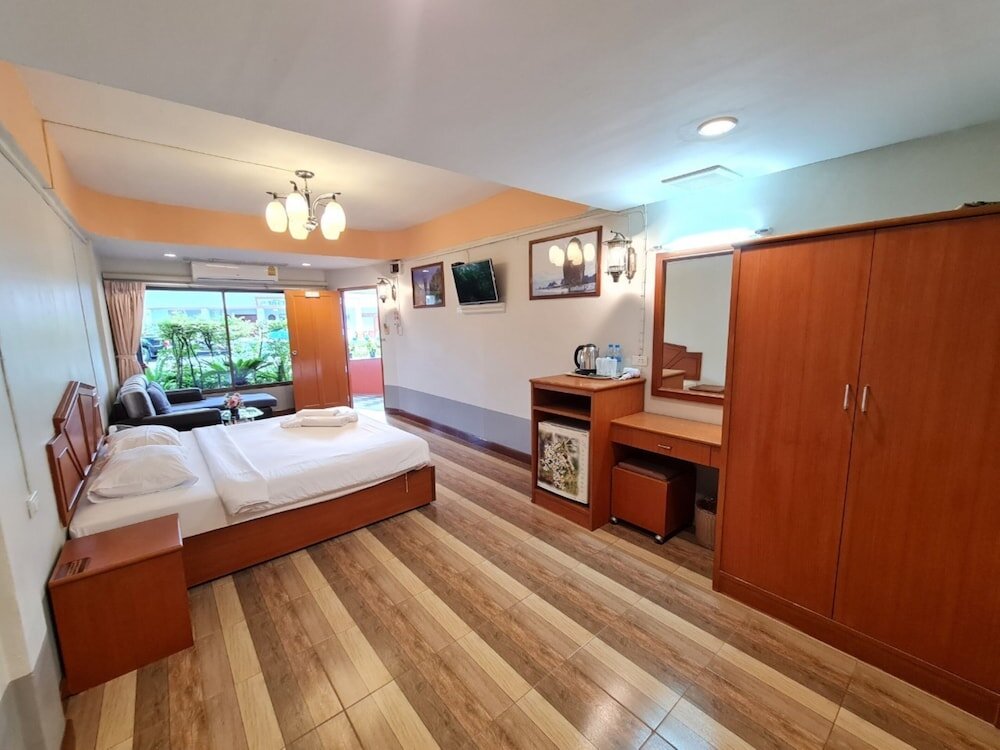 Suite Phu Nga Hotel