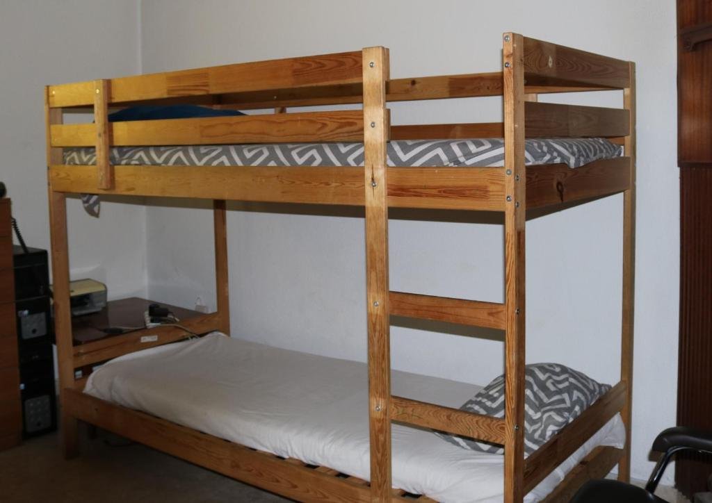 Bed in Dorm Costas Hostel Action 2