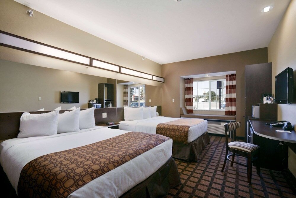Standard Vierer Zimmer Microtel Inn & Suites by Wyndham Sidney