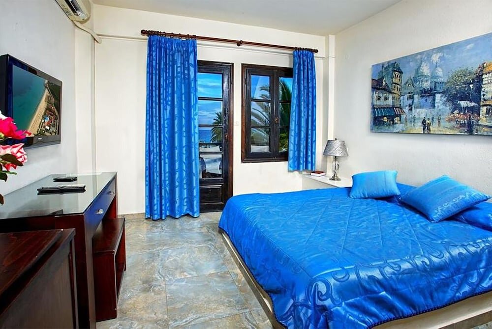 Семейный номер Standard с 2 комнатами с балконом и с видом на сад Assa Maris Beach Hotel