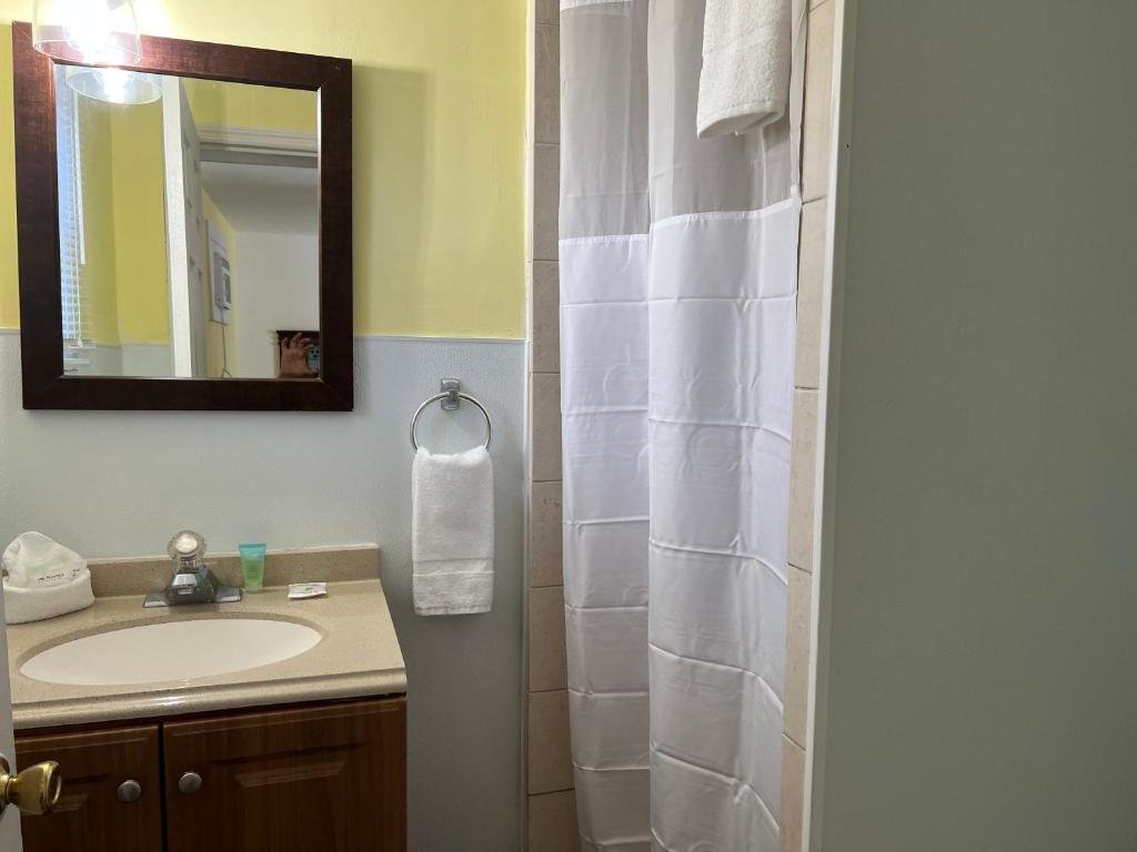 Standard Double room Budget Inn Motel Suites Somers Point