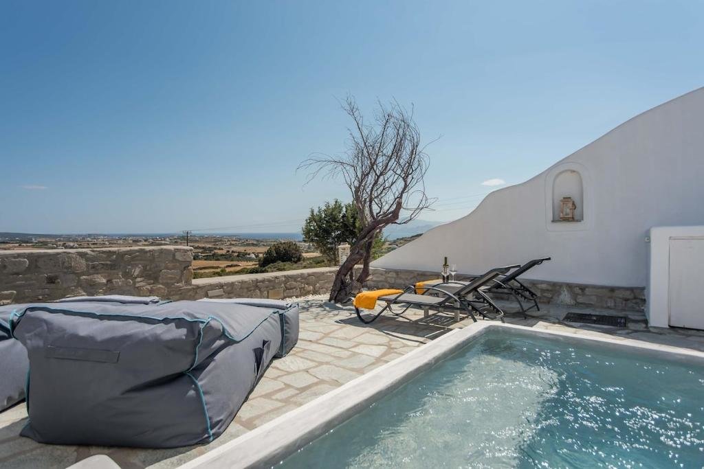 Вилла Villa Elpida · 3-bed villa with stunning sea views, plunge pool