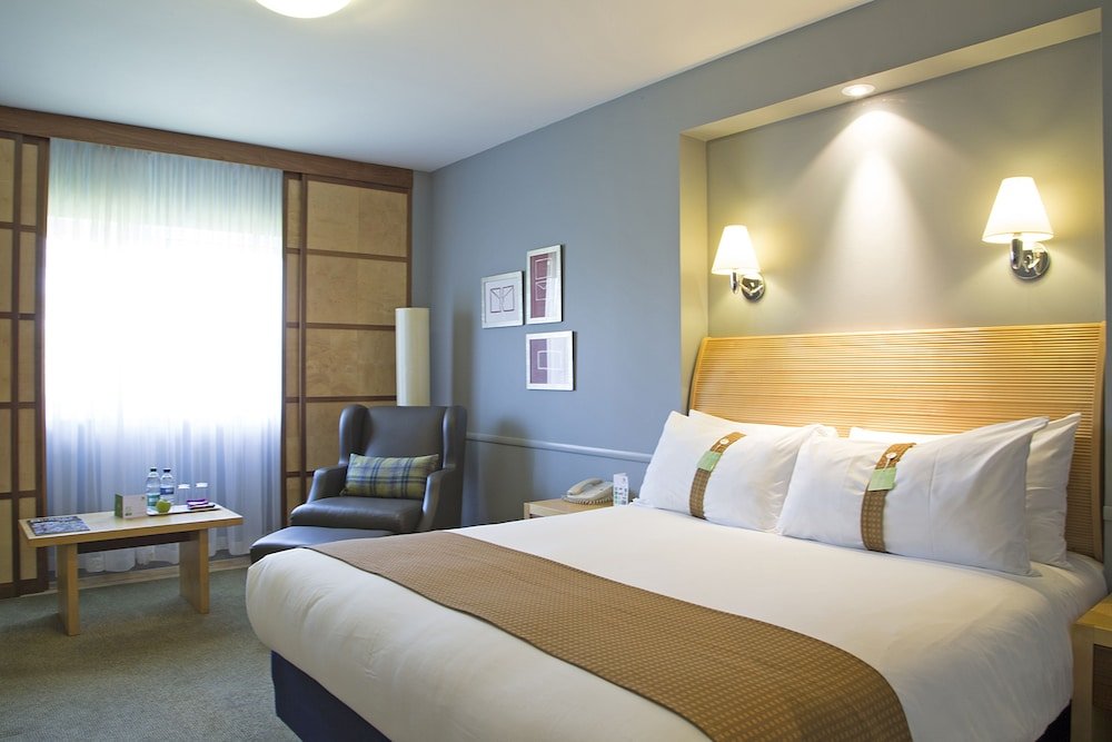 Premium Double room Holiday Inn Guildford, an IHG Hotel