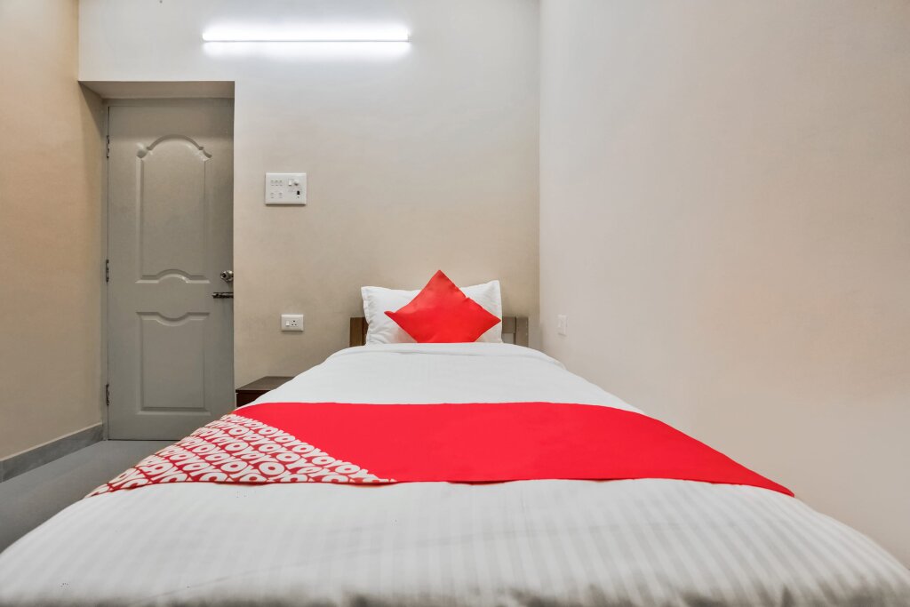Standard simple chambre Sri Abirami Inn
