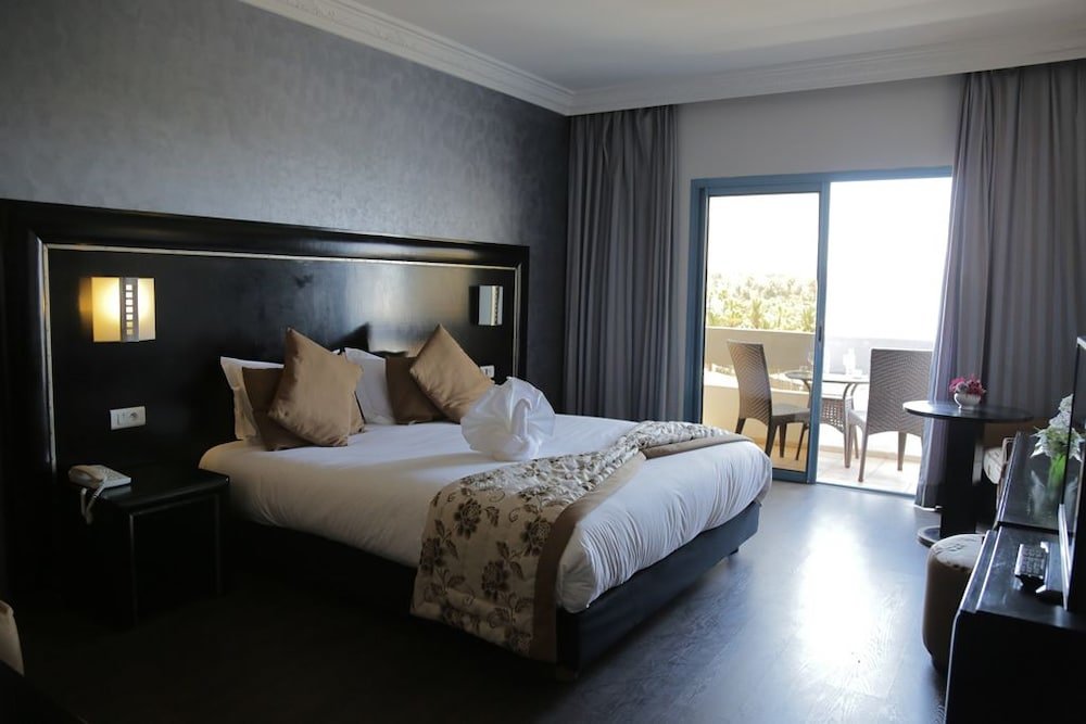 Standard Doppel Zimmer mit Balkon Hotel Suisse