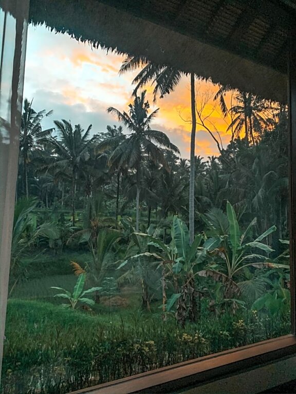 Вилла с видом на сад Suara Air Luxury Villa Ubud