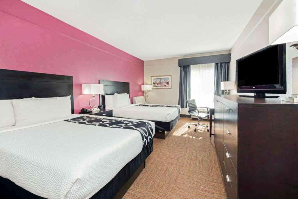 Standard Zimmer La Quinta Inn & Suites by Wyndham Winnie