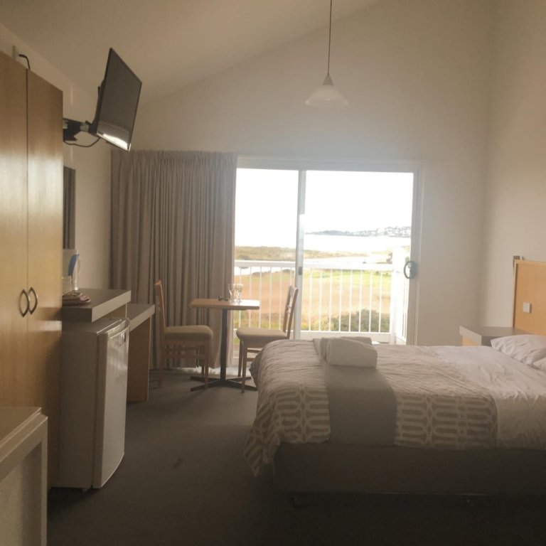 Camera doppia Standard con balcone e con vista sull'oceano A Great Ocean View Motel
