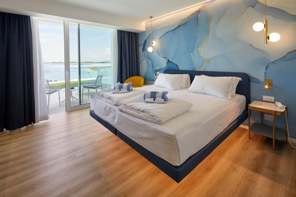 Deluxe Doppel Zimmer mit Blick auf die Bucht Riva Palace Hotel
