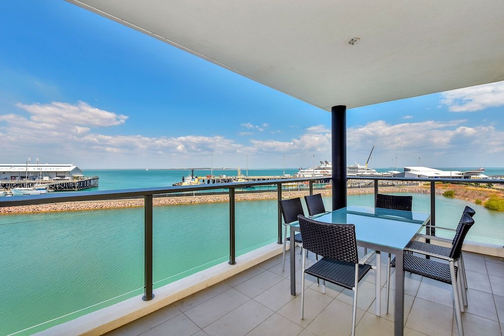 Семейные апартаменты с 2 комнатами с видом на океан Darwin Waterfront Short Stay Apartments
