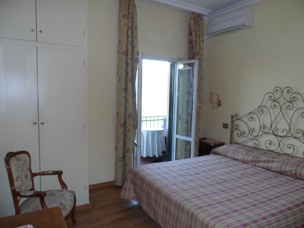 Standard double chambre Vue sur le lac Albergo Lucia Pagnanelli