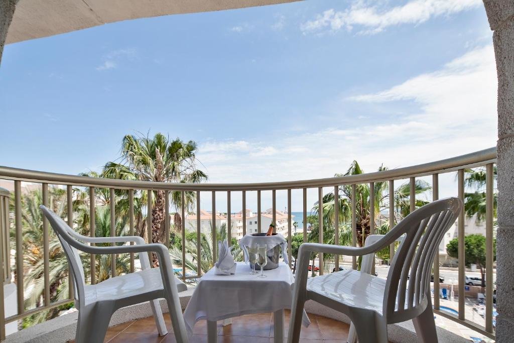 Standard Double room with pool view Hotel Best Cambrils