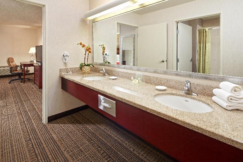 Номер Standard с балконом Holiday Inn & Suites Santa Maria, an IHG Hotel