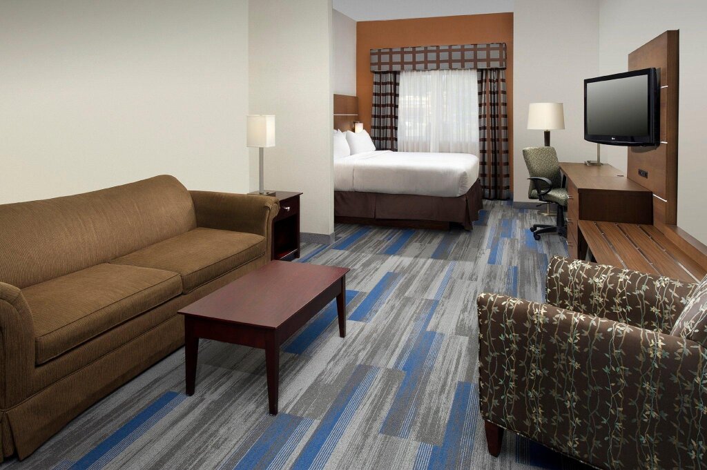 Suite doble Holiday Inn Express & Suites Charlottesville - Ruckersville, an IHG Hotel