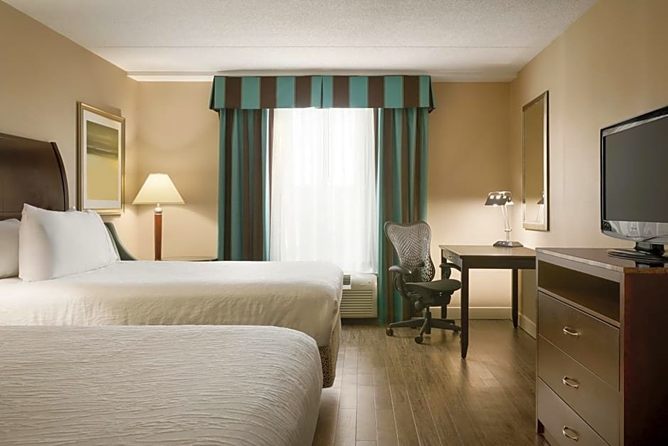 Четырёхместный номер Premium Hilton Garden Inn Toronto/Vaughan