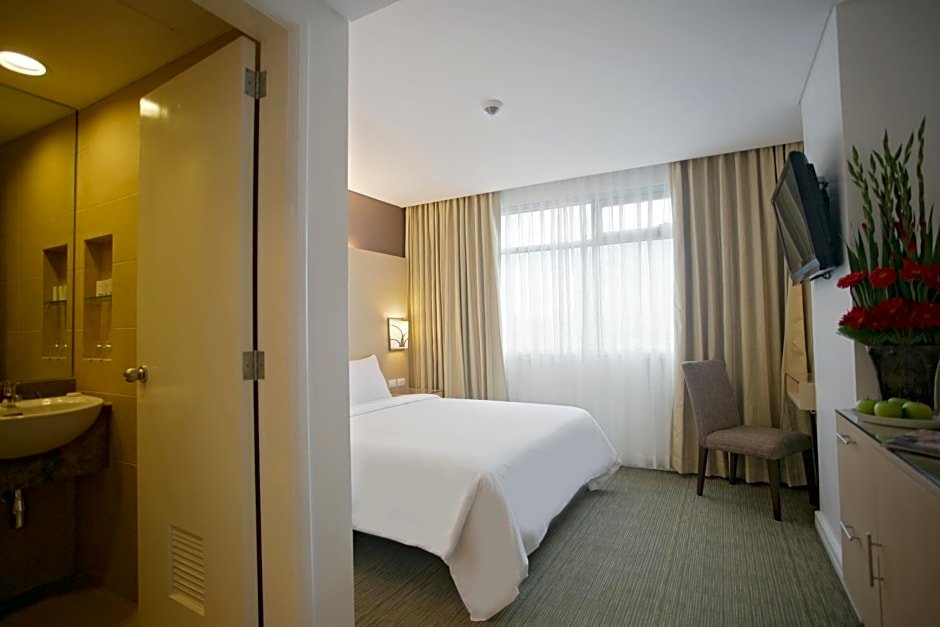 Superior room St Giles Hotel Makati