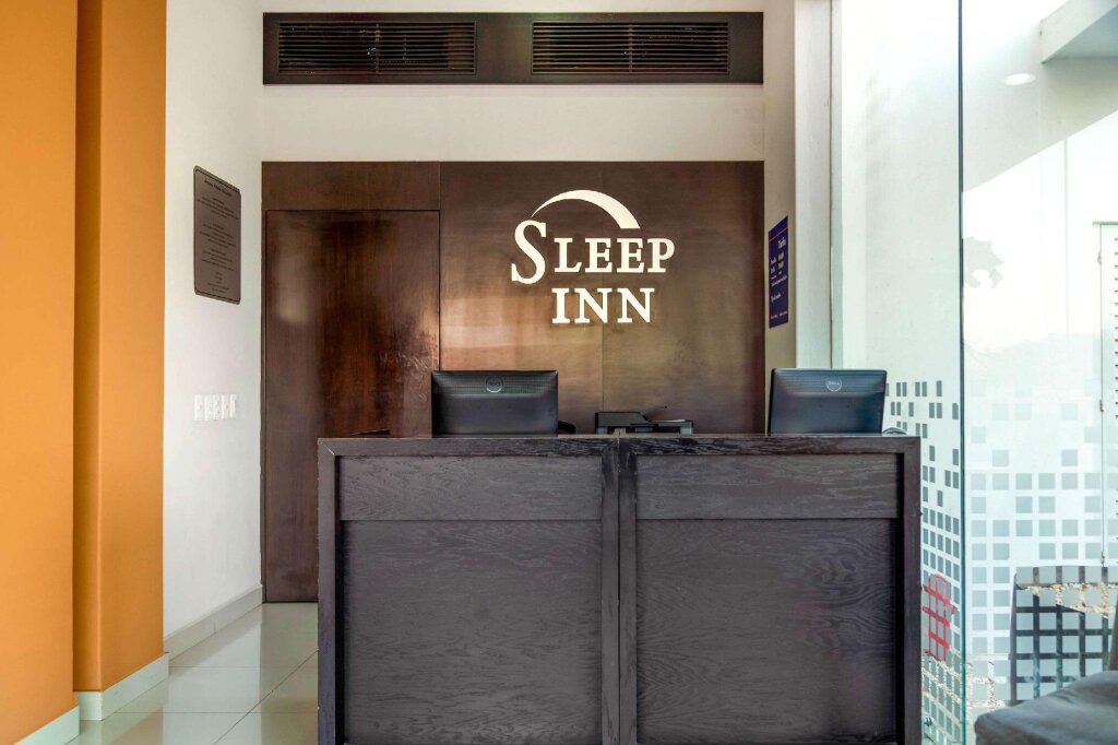 Кровать в общем номере Sleep Inn Culiacan