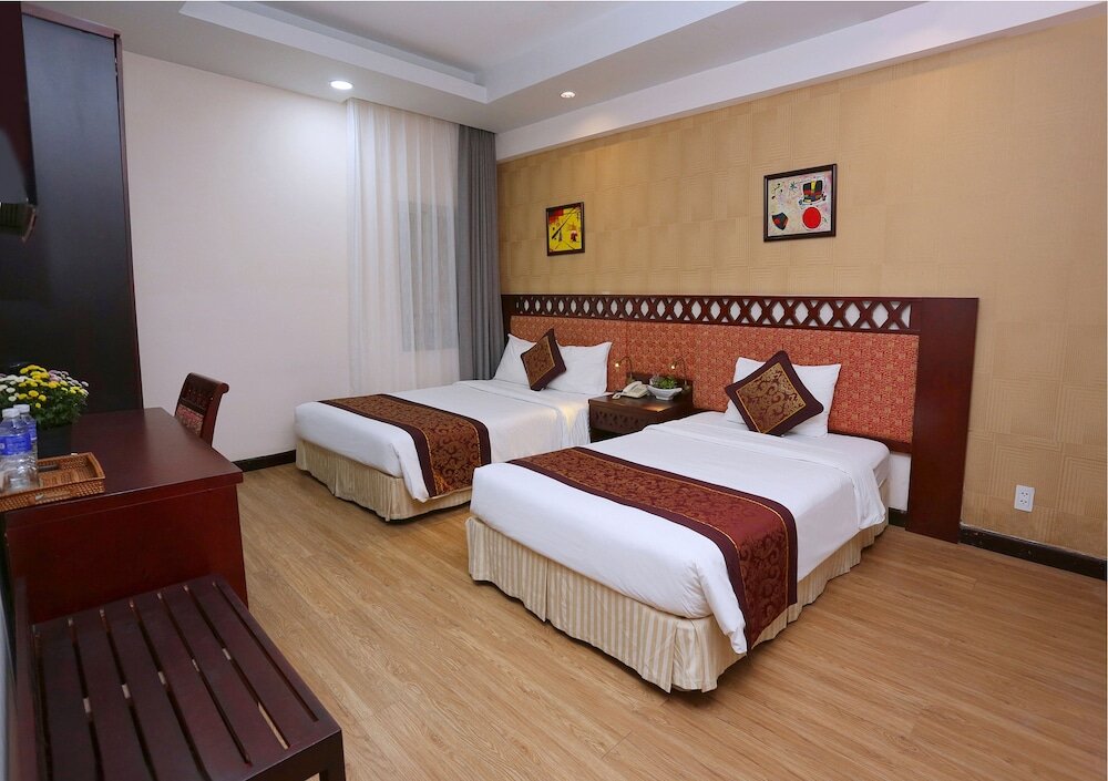 Standard Zimmer Phu Quy Hotel