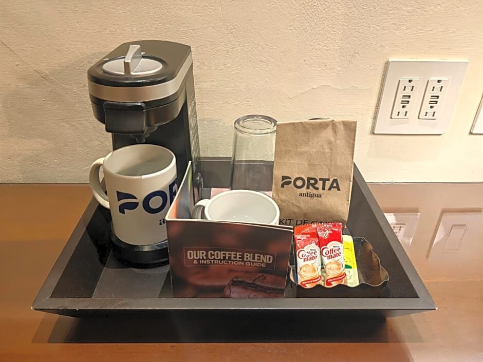 Четырёхместный номер Premium Porta Hotel Antigua