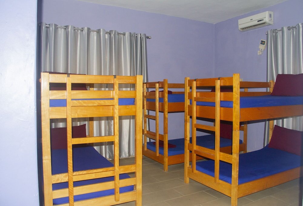 Кровать в общем номере (женский номер) Pink Hostel