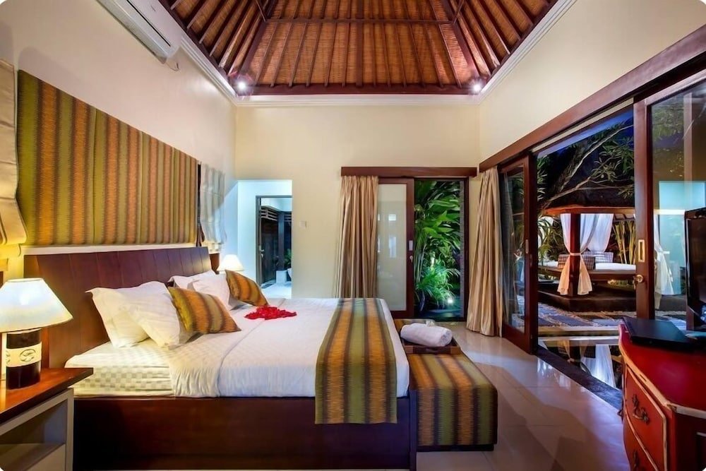 Villa Samudra · 6BR Luxury Family Pool Villa Umalas Bali