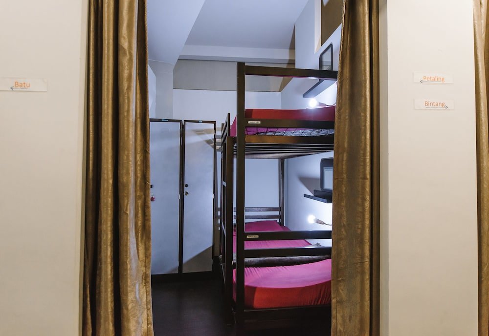 Кровать в общем номере Step Inn Too - Hostel