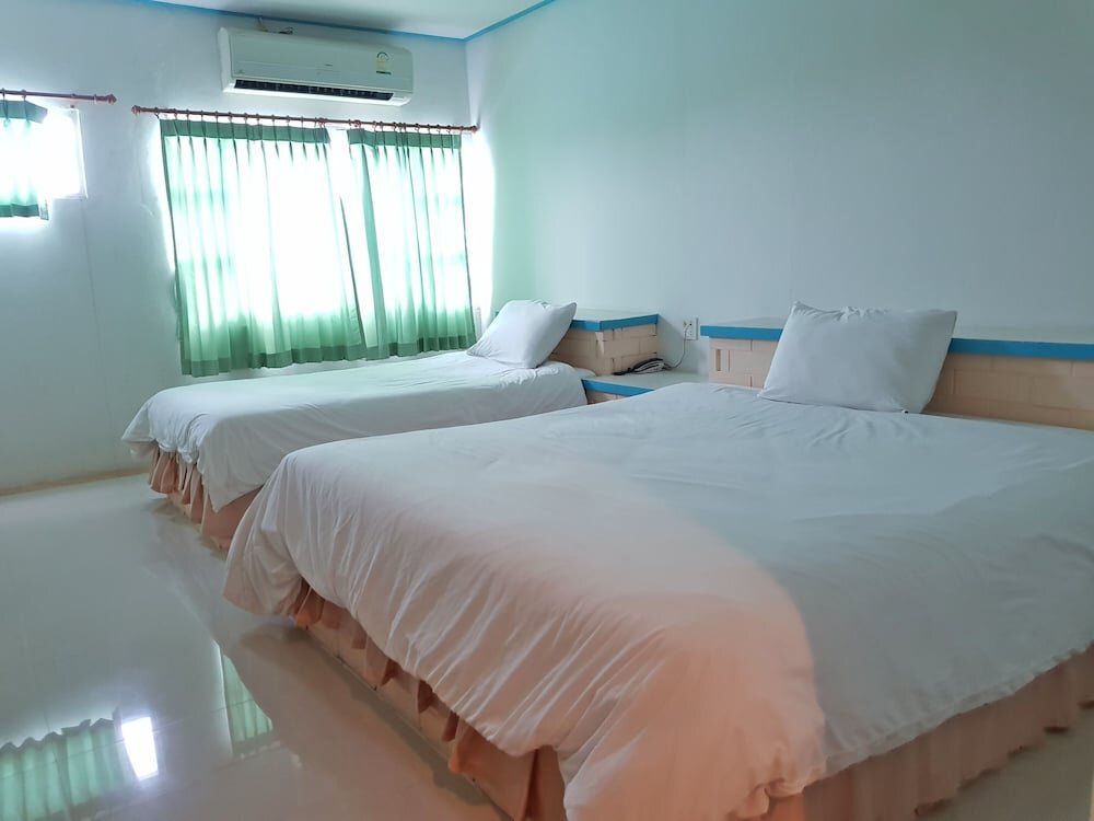 Standard Doppel Zimmer Prachuap Saam Ao Hotel