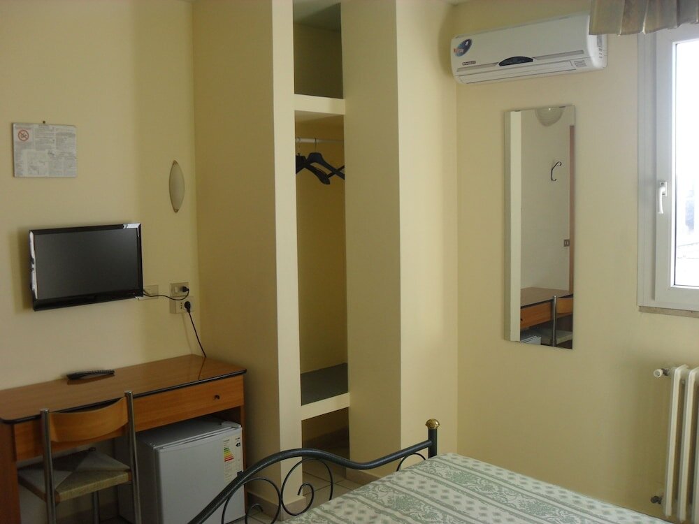Standard Einzel Zimmer mit Balkon Hotel Esperia