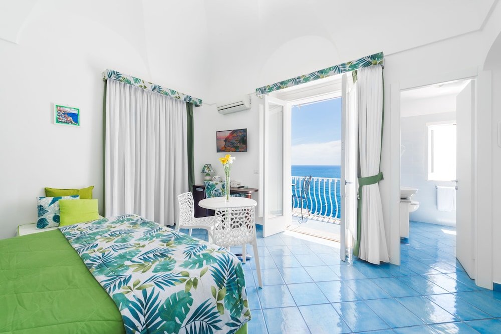 Superior Double room with sea view Casa Nilde