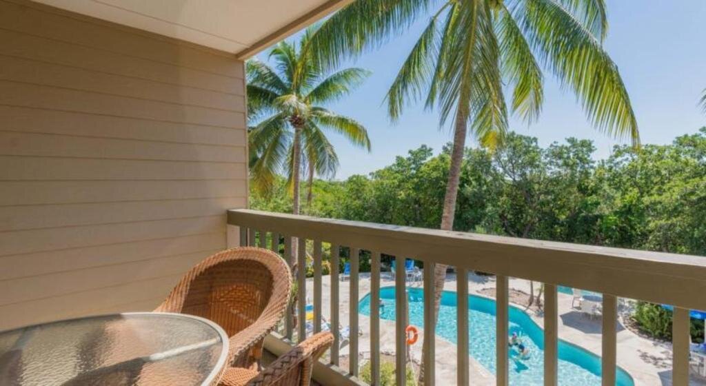 Апартаменты Deluxe Coconut Mallory Resort and Marina