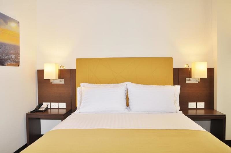Camera doppia Standard con balcone Holiday Inn Express & Suites Bogota Zona Financiera, an IHG Hotel