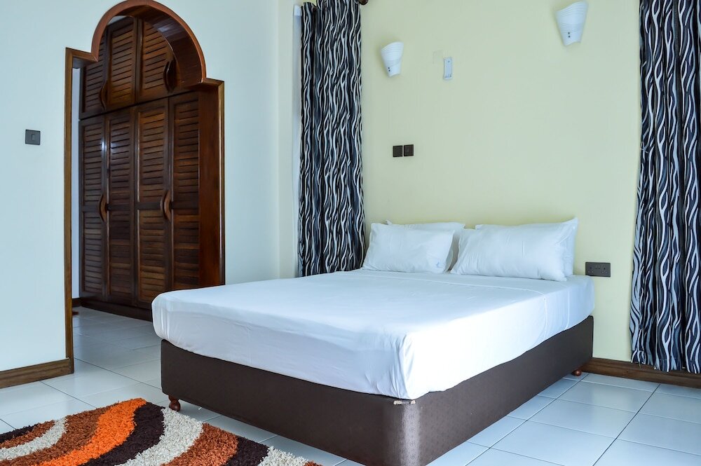 1 Bedroom Apartment Lido Beach Resort